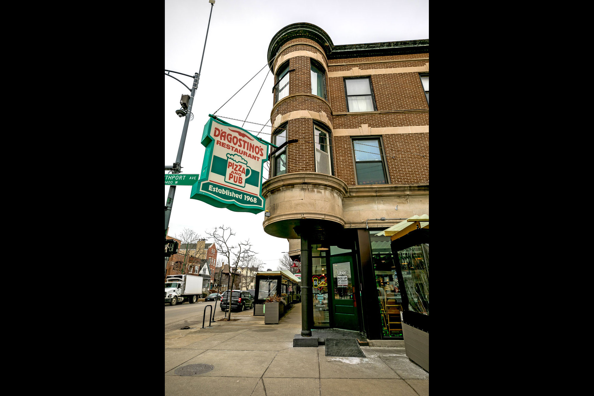 D'Agostino's Pizza and Pub Wrigleyville